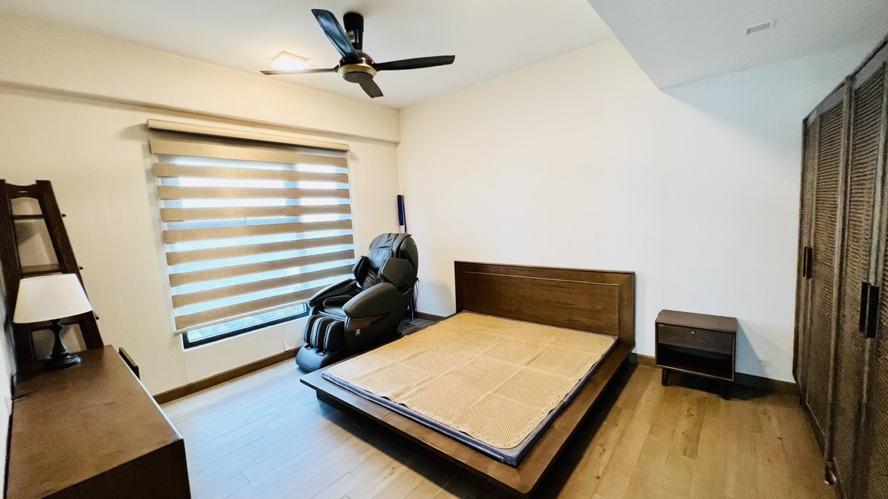 158sqm apartment has golf view in Sky building aquabay 12