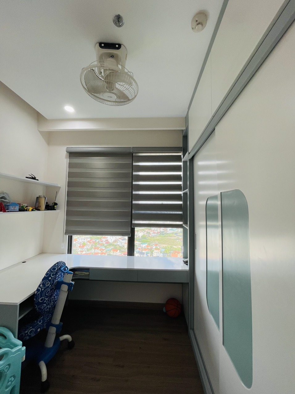 2 + bedrooms apartment with nice furnished in S3 building 11