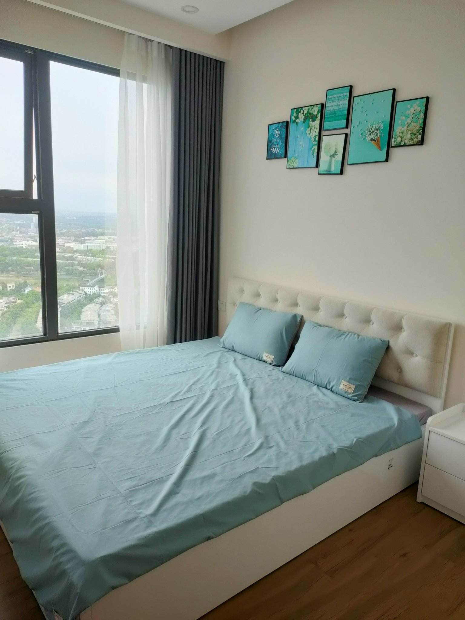 3 bedrooms furnished apartment in Sky oasis , S-premium tower 4