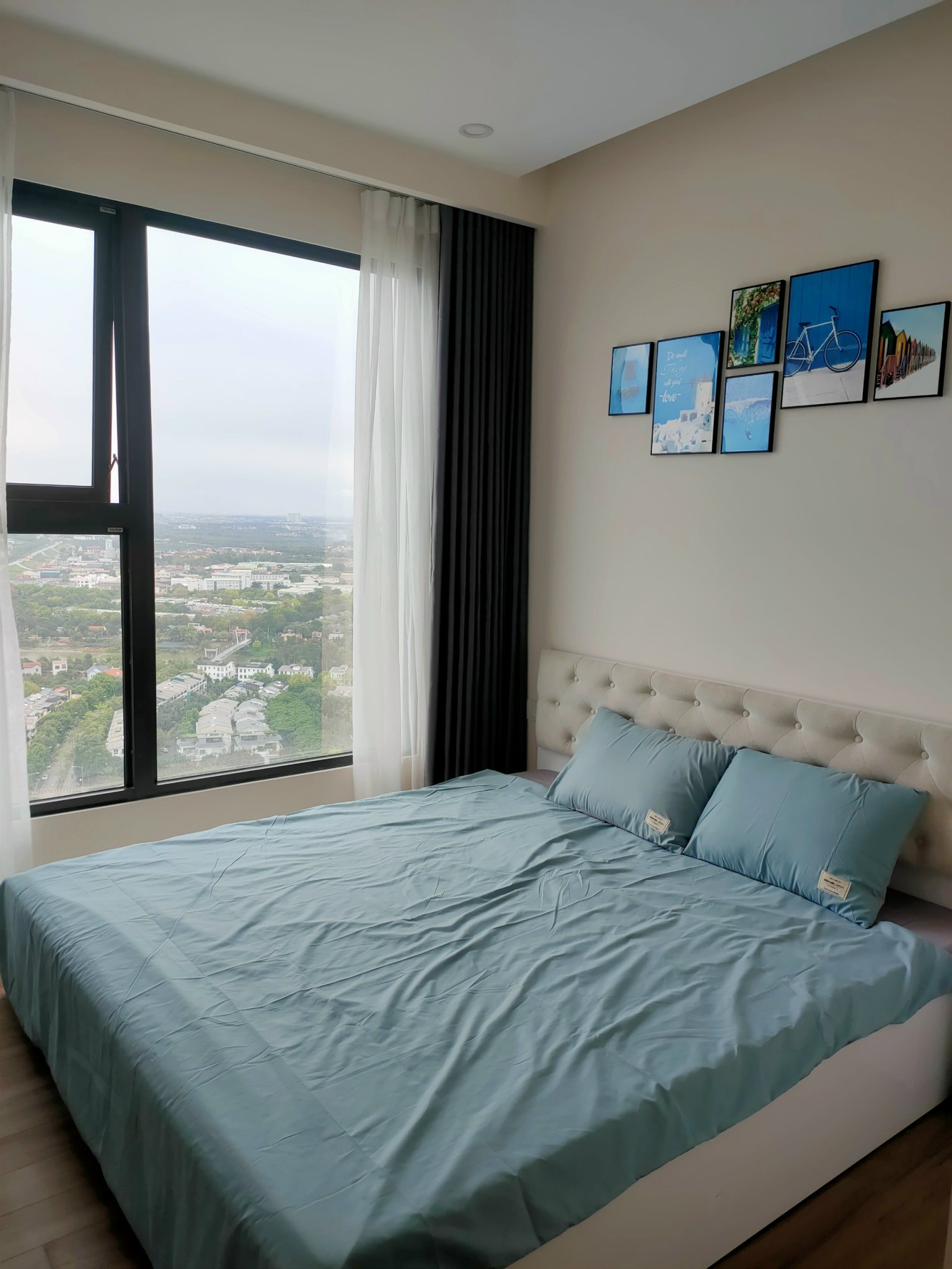 3 bedrooms furnished apartment in Sky oasis , S-premium tower 5