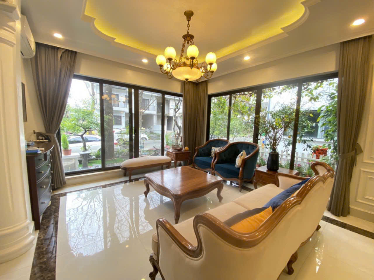 3 bedrooms nice villa for rent in Ecopark near BUV school 1