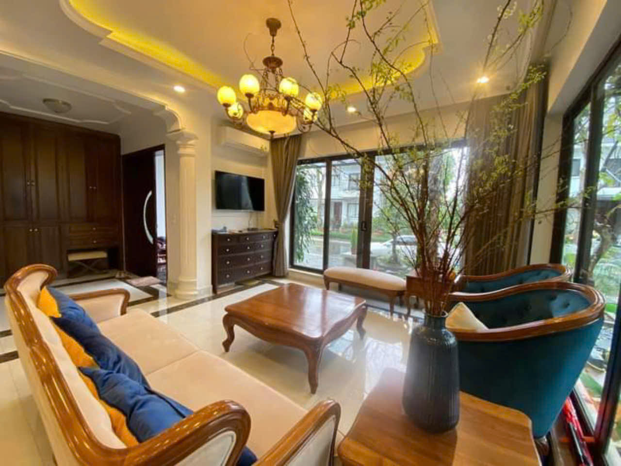 3 bedrooms nice villa for rent in Ecopark near BUV school 4