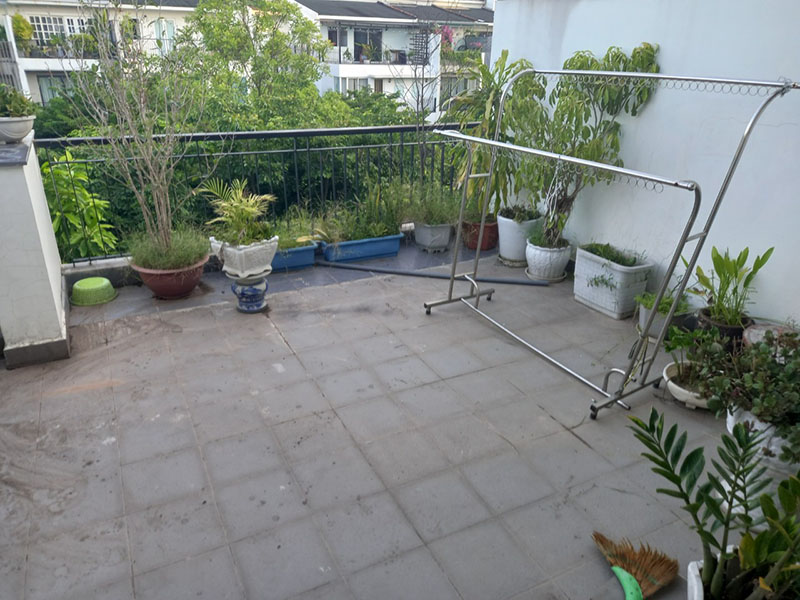 3 bedrooms shophouse in Thuy Nguyen with furnished 12