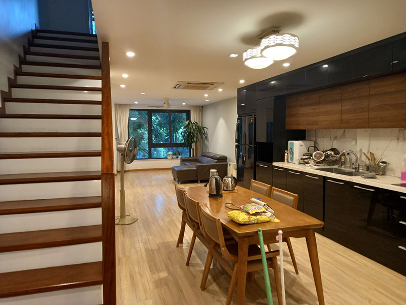 3 bedrooms shophouse in Thuy Nguyen with furnished 3