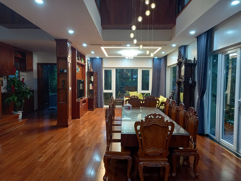 5 bedrooms fully furnished villa in Park viver 4