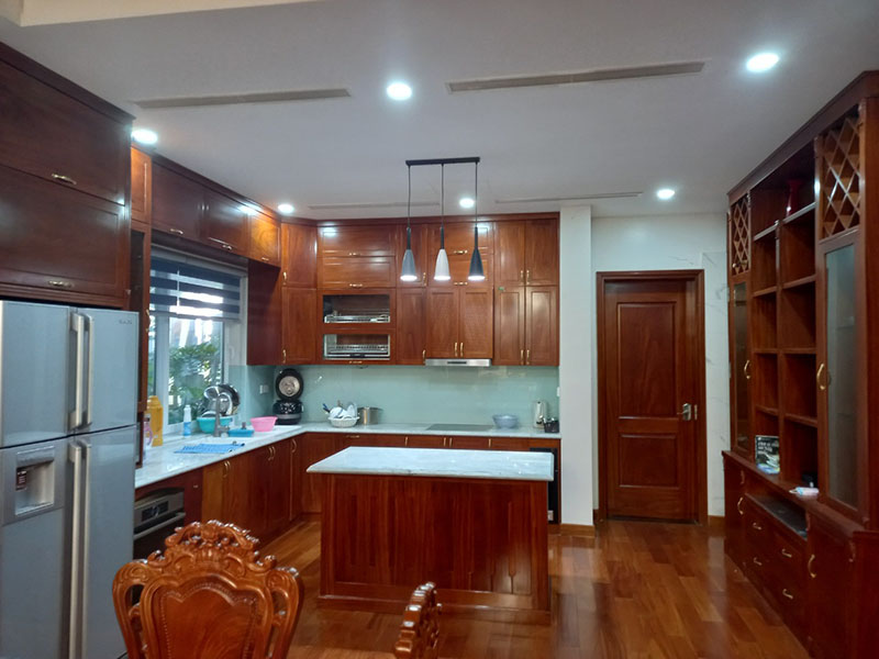 5 bedrooms fully furnished villa in Park viver 5