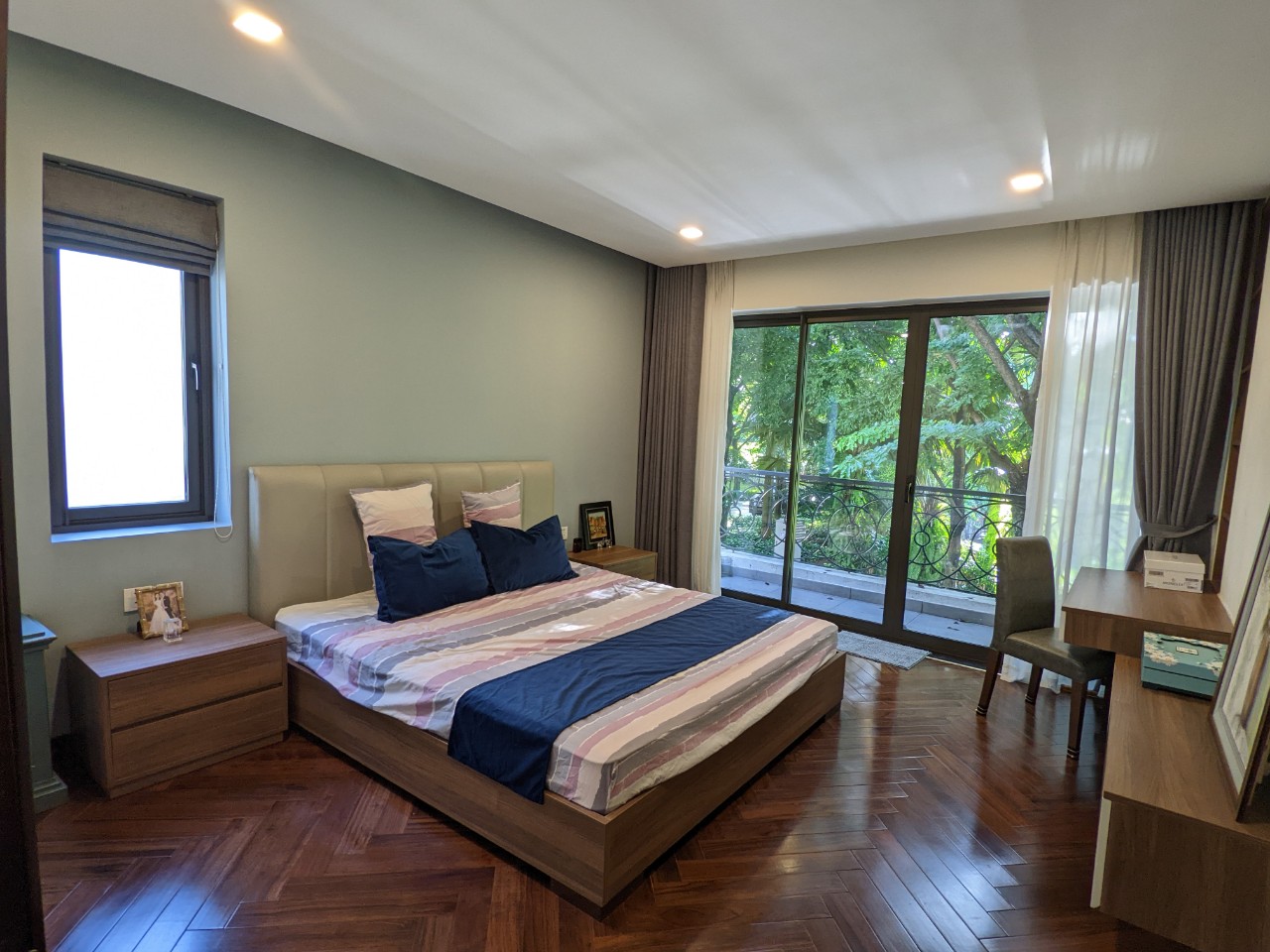 5 bedrooms villa in Parkriver near club house 5