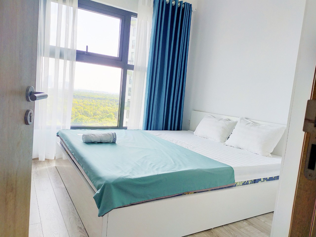 Aquabay apartment 3 bedrooms rent in Lake 1 11