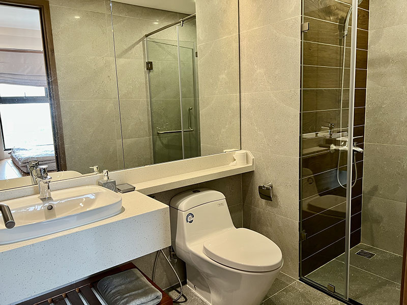 Brand new 2 bedrooms apartment in Sky Oasis 8