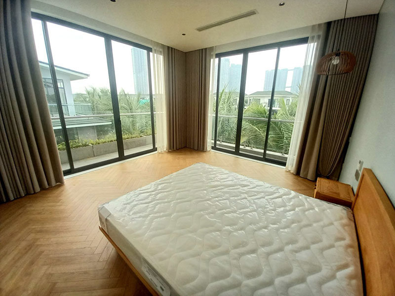 Brand new 4 bedrooms Island Villa for rent 15