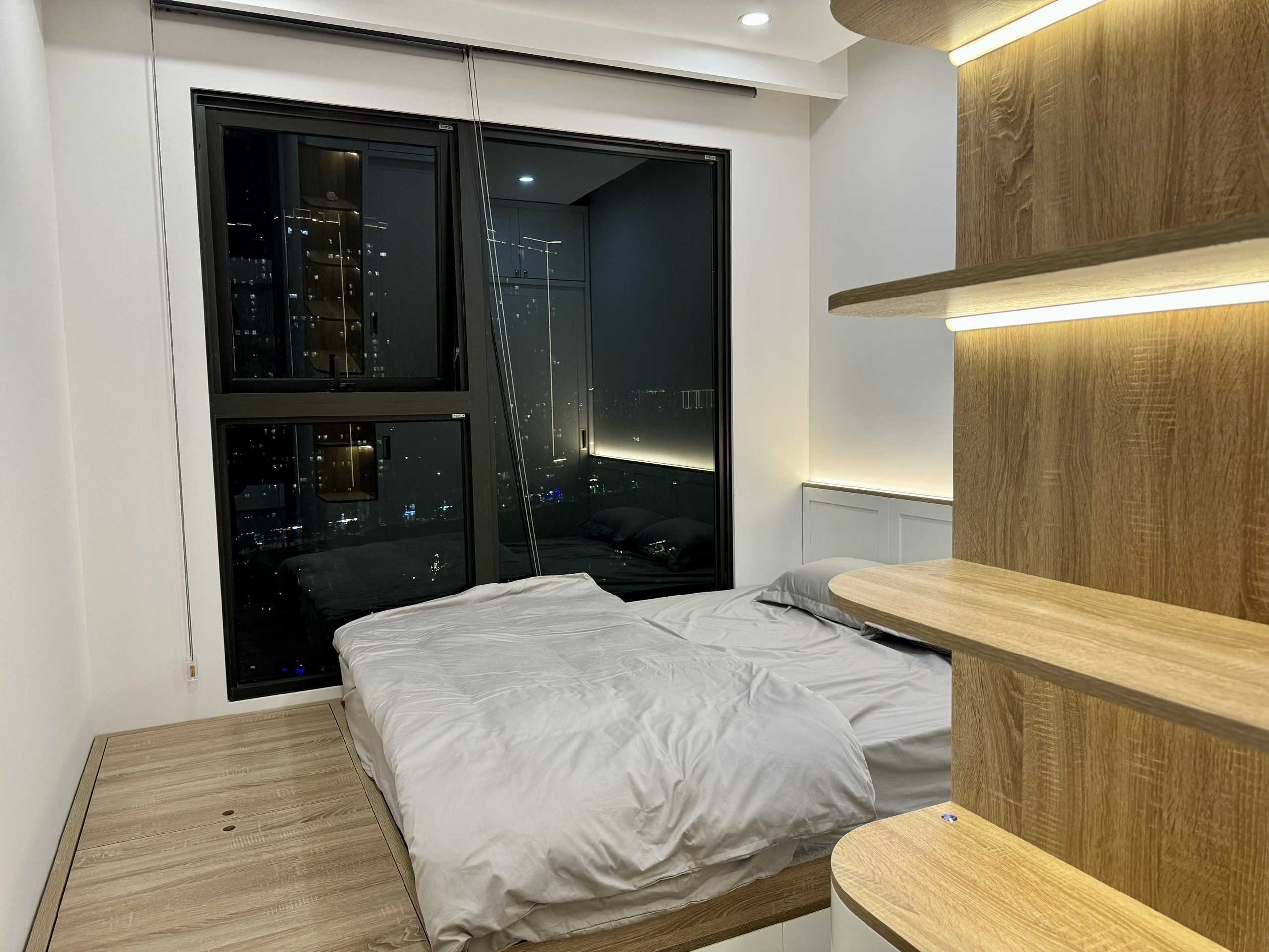 Brand new apartment in H2 building 3 bedrooms , fully furnished 8