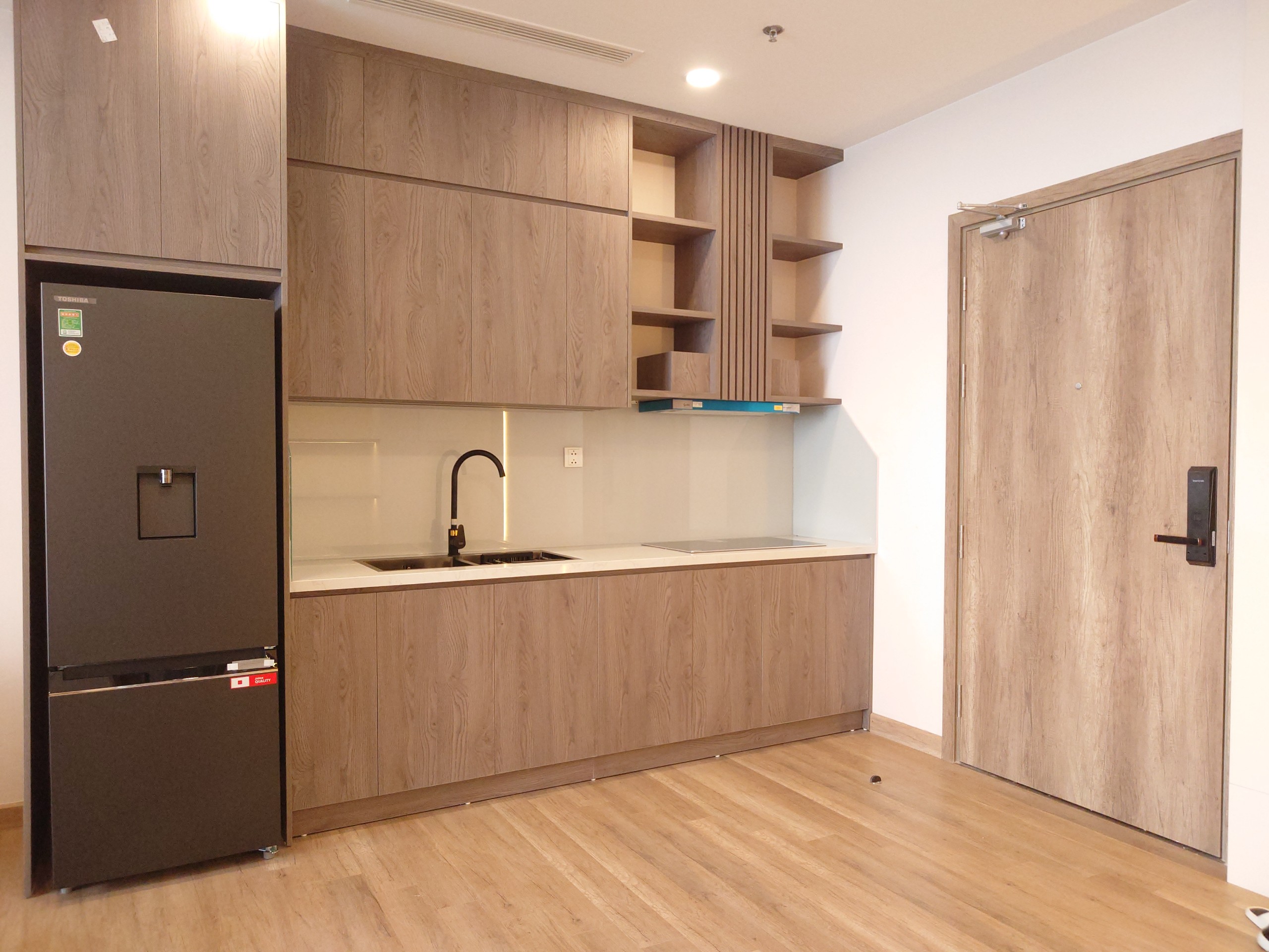 Brand new furnished 2 bedrooms apartment in SO2 building 4