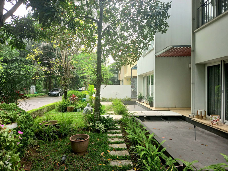 Corner villa in Vuon Mai with 4 bedrooms , Ecopark village 1