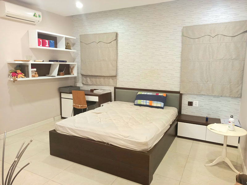 Corner villa in Vuon Mai with 4 bedrooms , Ecopark village 11