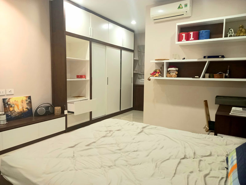 Corner villa in Vuon Mai with 4 bedrooms , Ecopark village 15