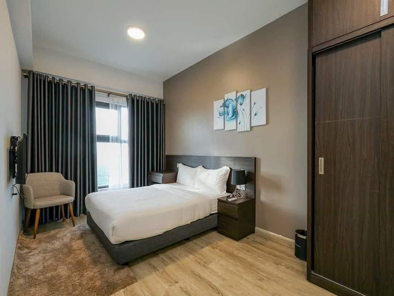 Golf view 3 bedrooms apartment for rent in Lake 2 5
