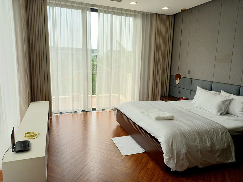 Island villa with 4 bedrooms in Ecopark 8