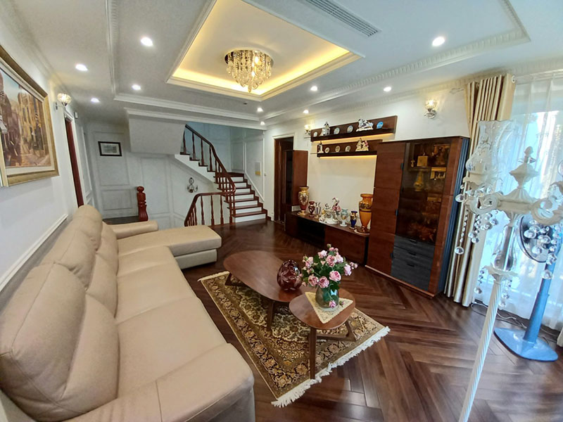 Luxury villa has 4 bedrooms near Clubhouse 6