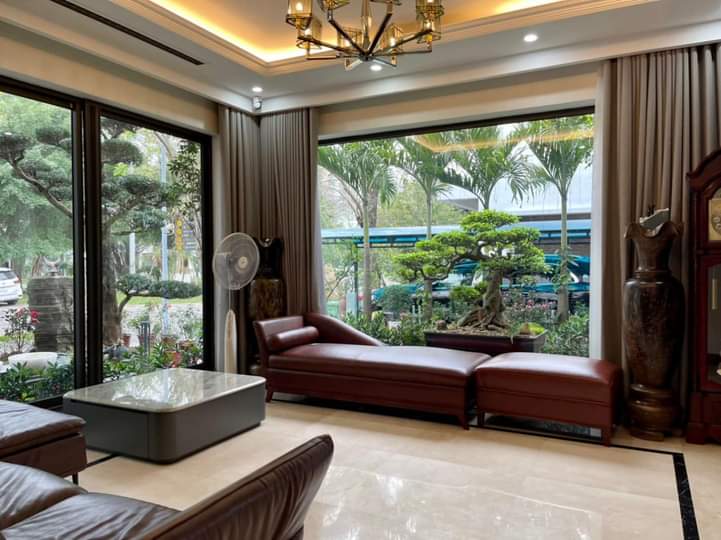 Modern 4 bedrooms villa in Mimosa valley 4
