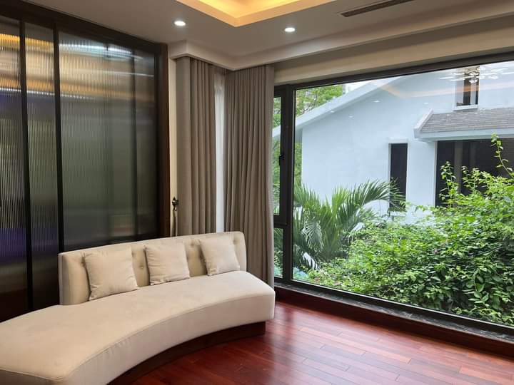 Modern 4 bedrooms villa in Mimosa valley 9