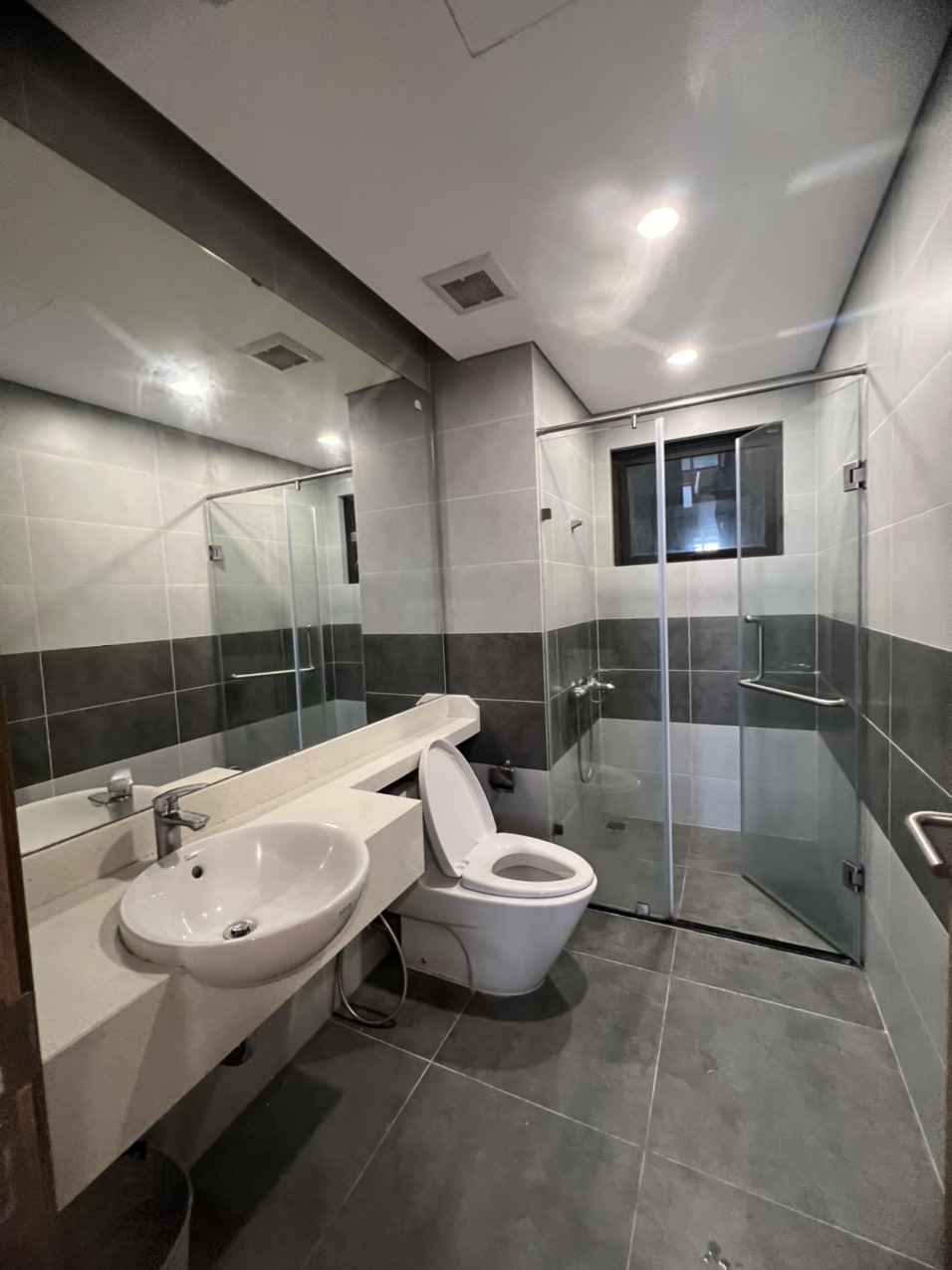 Modern apartment in Sky Oasis with 3 bedrooms 9