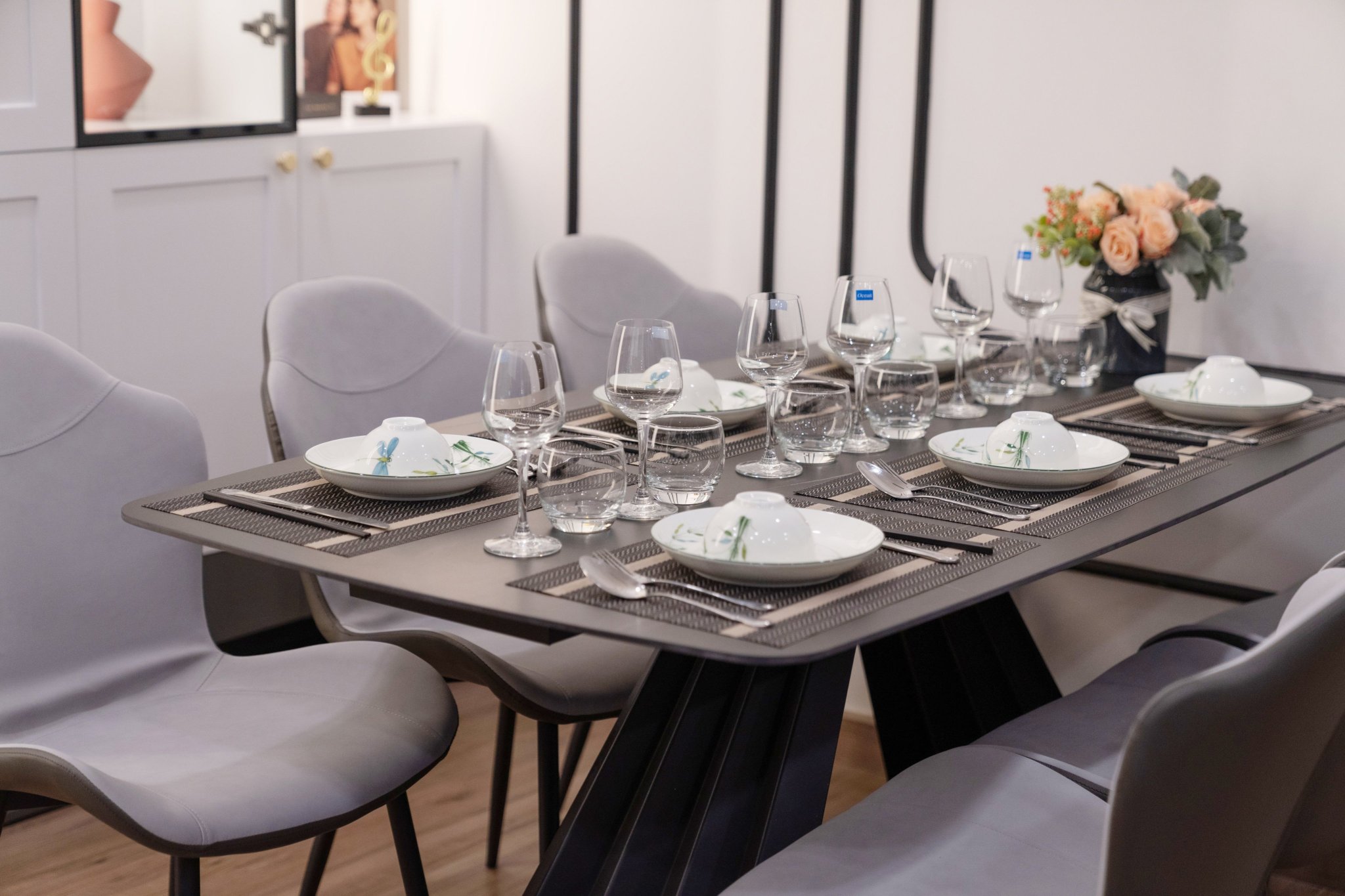 Modern style 3 bedrooms apartment in SP tower , Sky Oasis 4