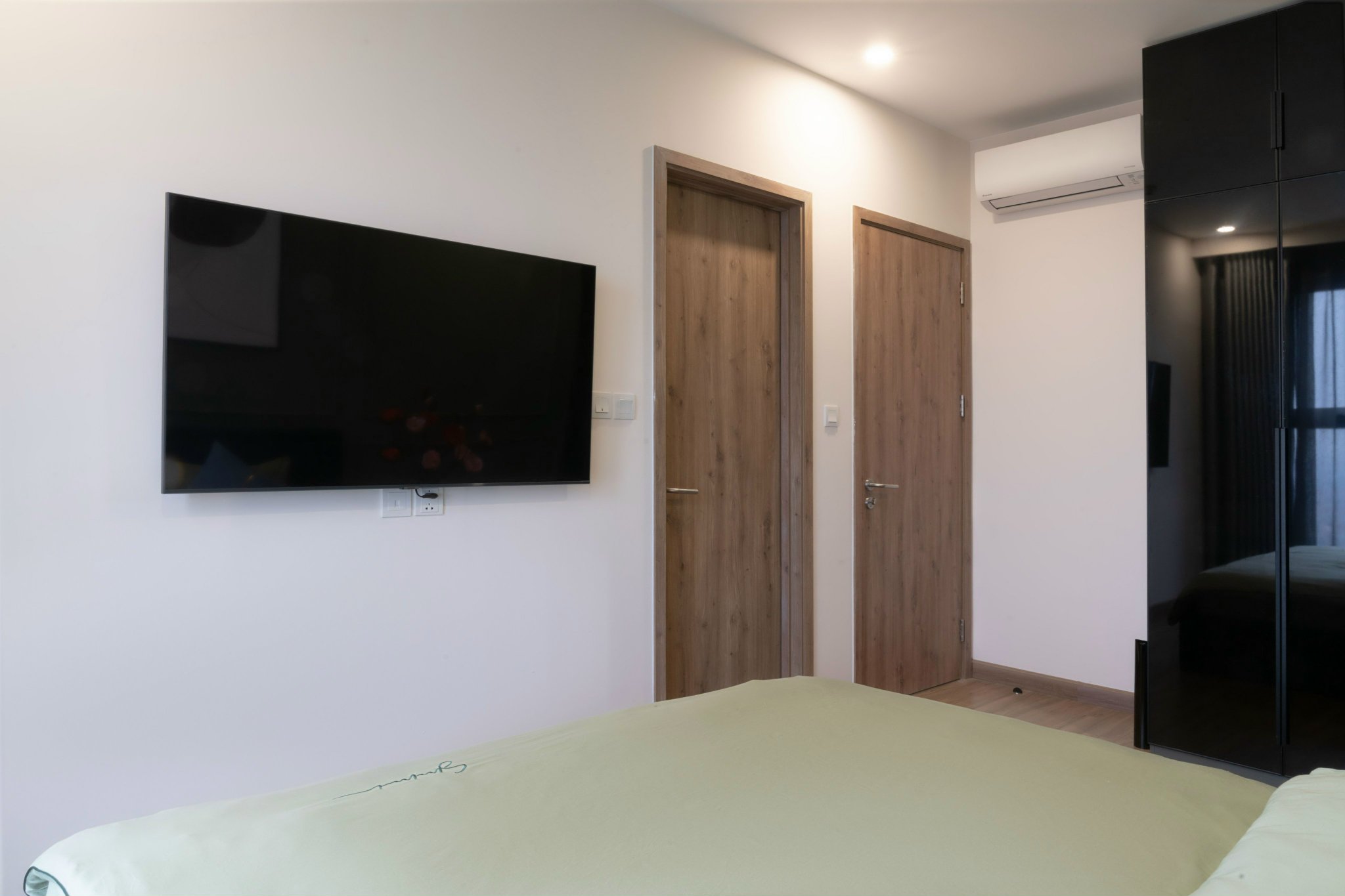 Modern style 3 bedrooms apartment in SP tower , Sky Oasis 9