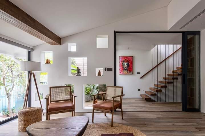 Newly renovated 3 bedrooms villa rental in Vuon Tung 7