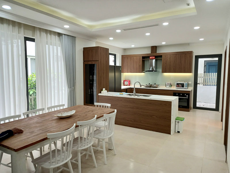 Newly renovated 4 bedrooms villa in Parkriver 5