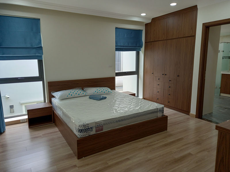 Newly renovated 4 bedrooms villa in Parkriver 8