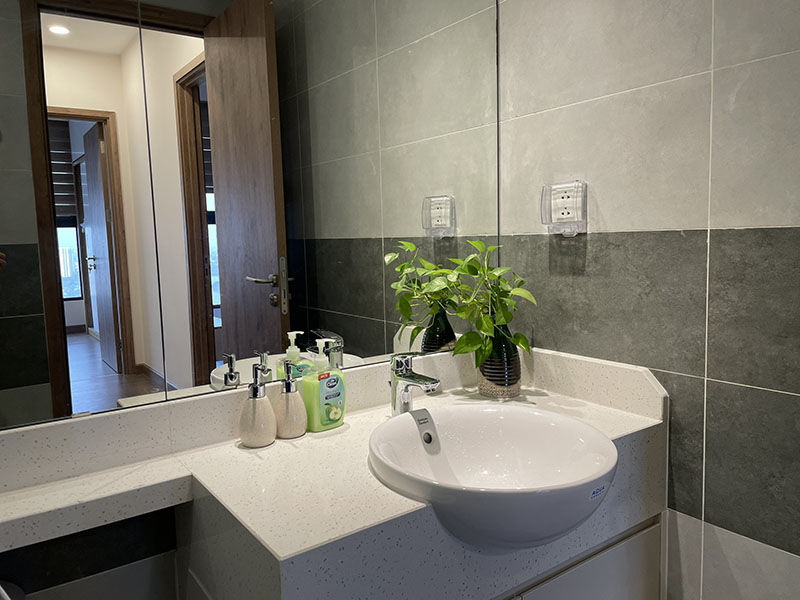 Nice view 2 bedrooms apartment in Sky Oasis 13