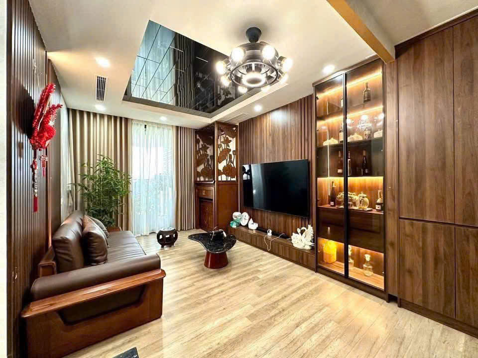 3 bedrooms apartment in Sol1 building Ecopark for rent