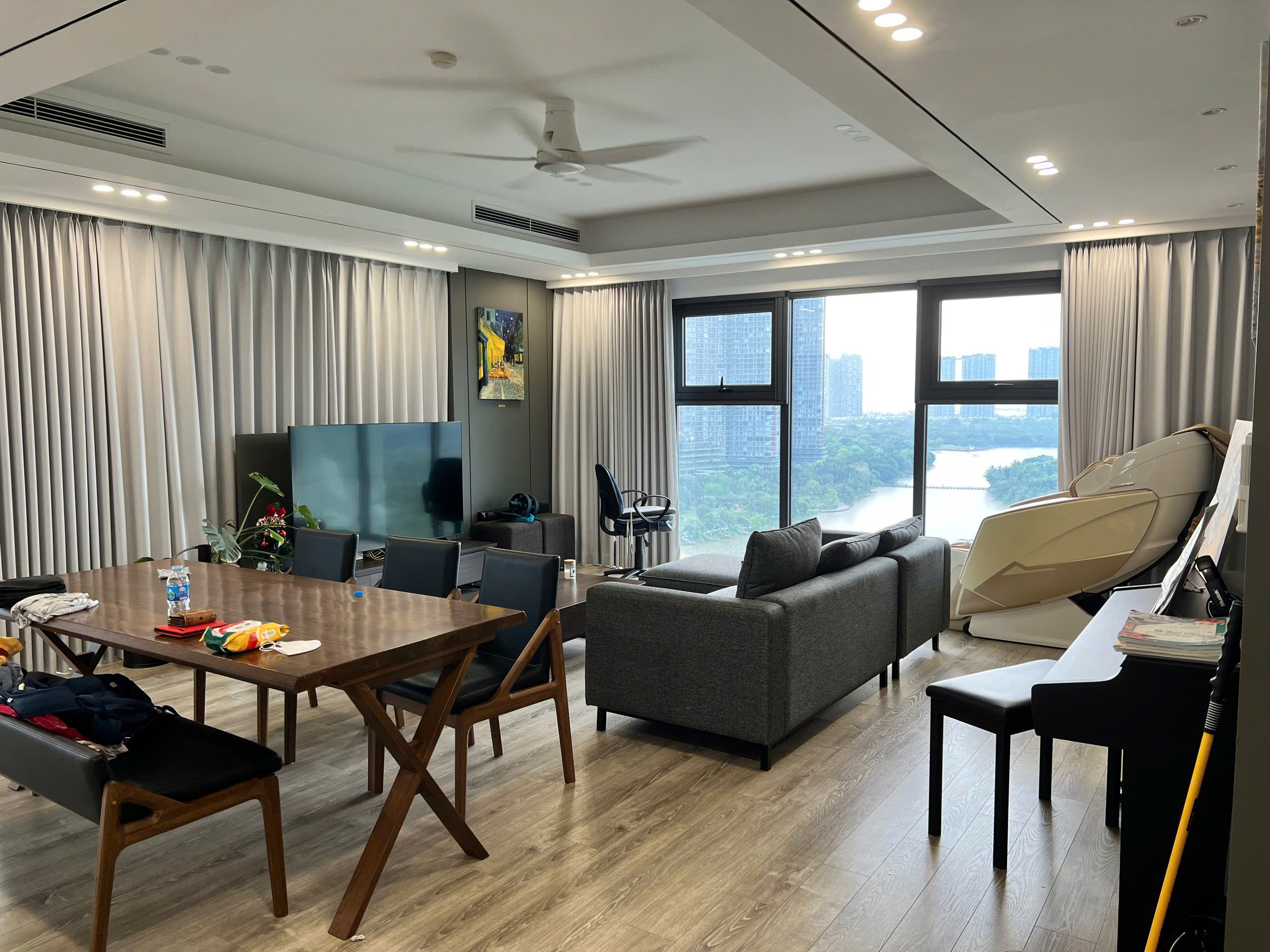 3 bedrooms fully furnished apartment for rent in Lake 1 Ecopark