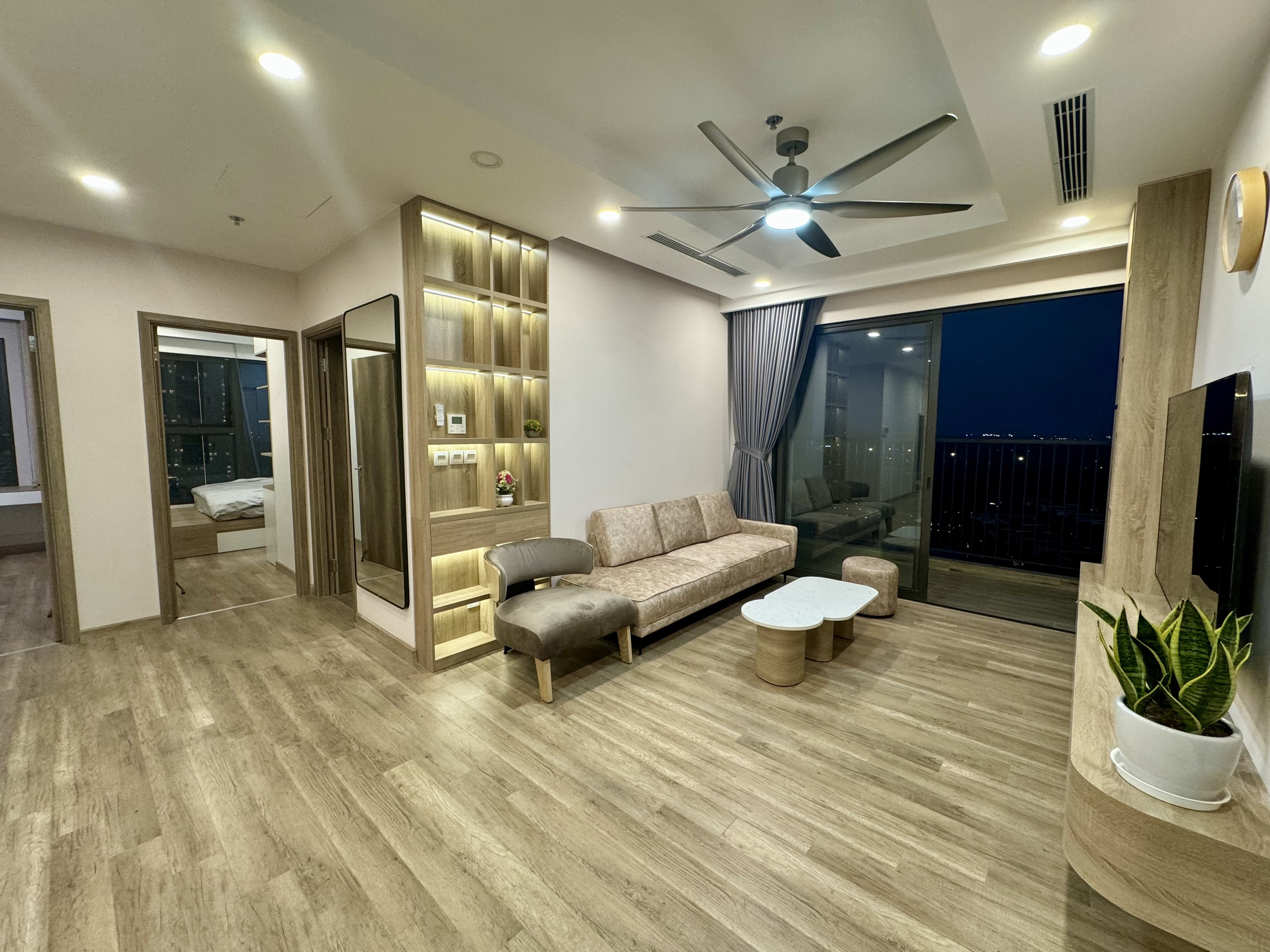 Brand new apartment in H2 building 3 bedrooms , fully furnished