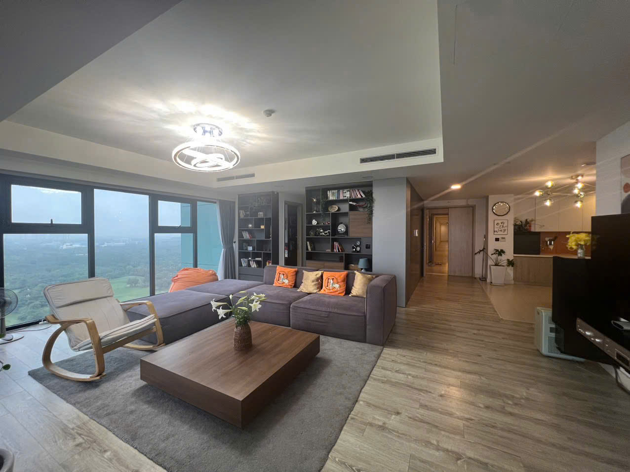 Cozy apartment in Lake 1 building 3 bedrooms 3 bathrooms 158sqm