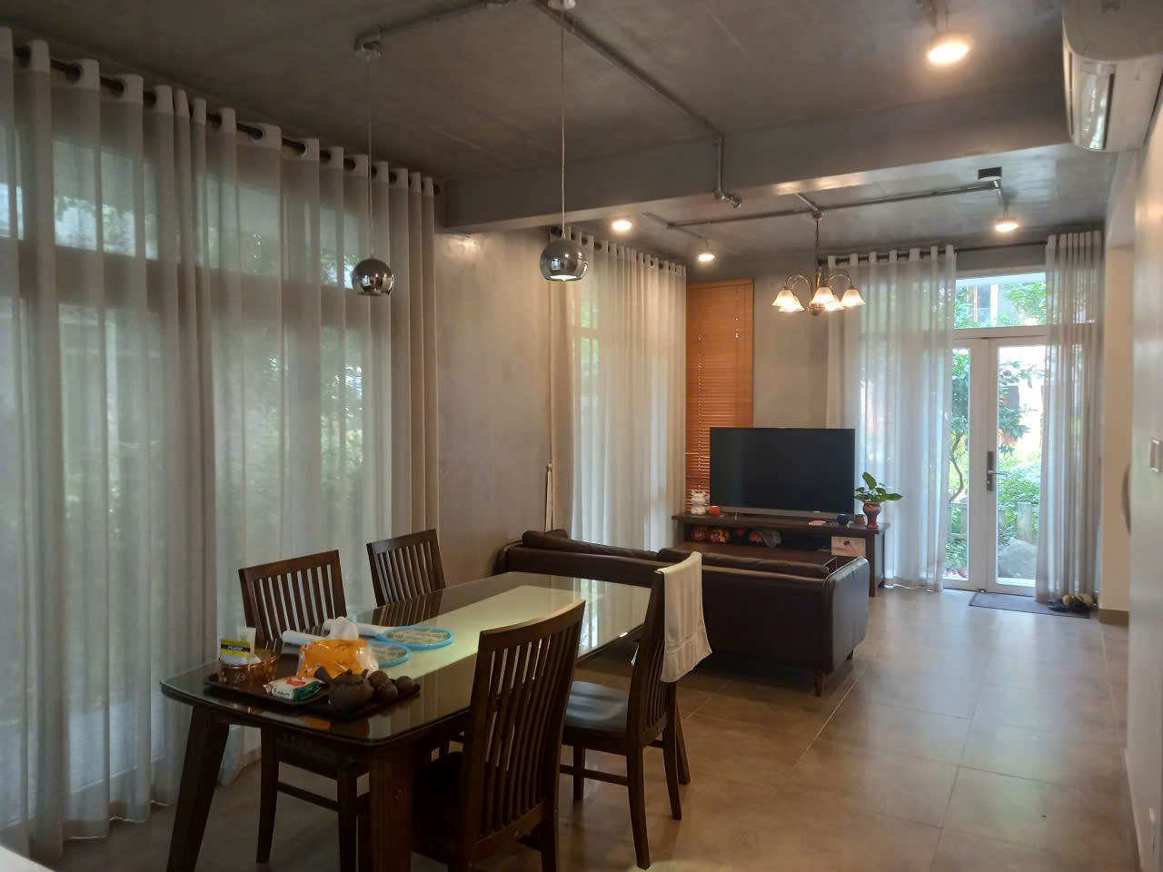 Furnished villa for rent in Vuon Tung 3 bedrooms with garden