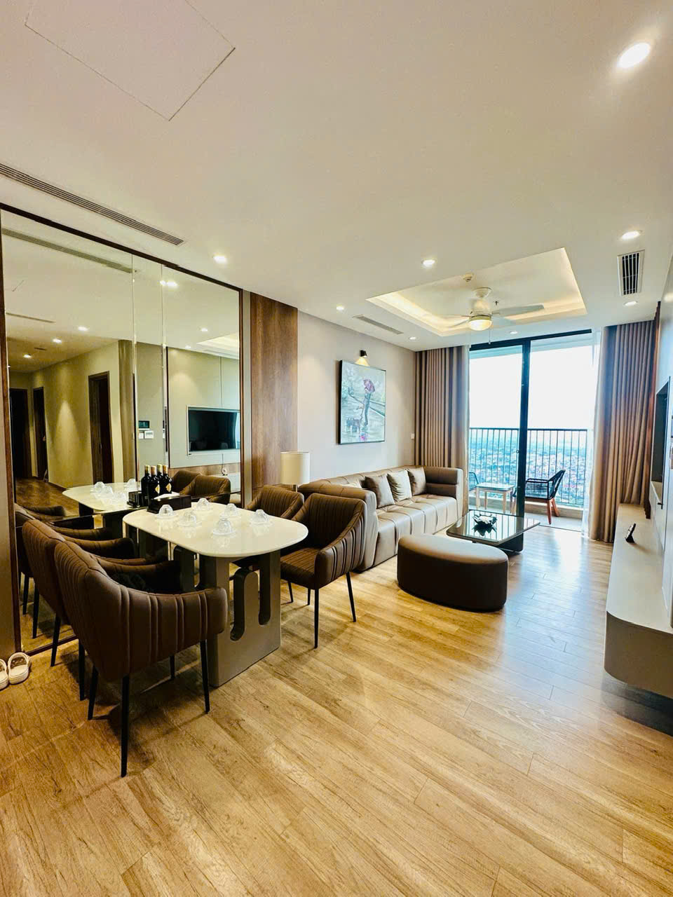 New apartment in Landmark Ecopark L2 building