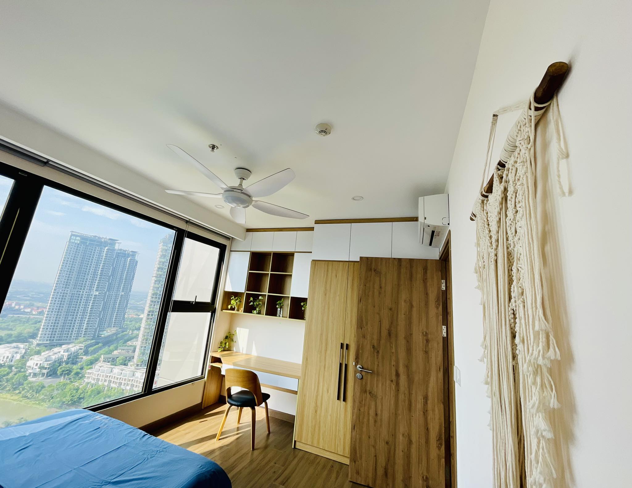 S2 sky oasis 3 bedrooms , quality furnished 12
