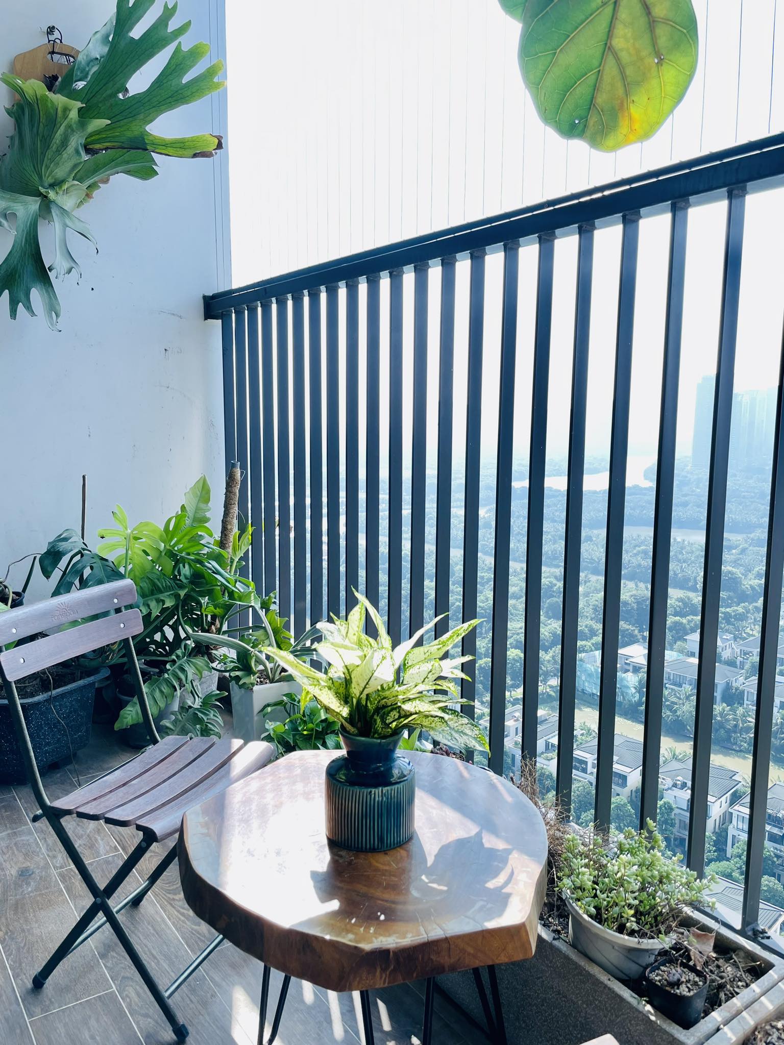 S2 sky oasis 3 bedrooms , quality furnished 6