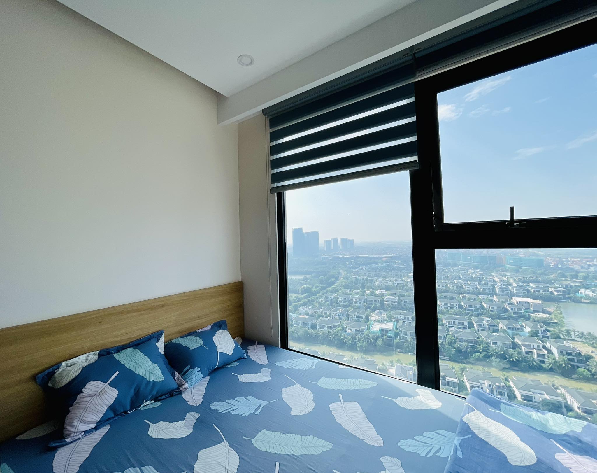 S2 sky oasis 3 bedrooms , quality furnished 8