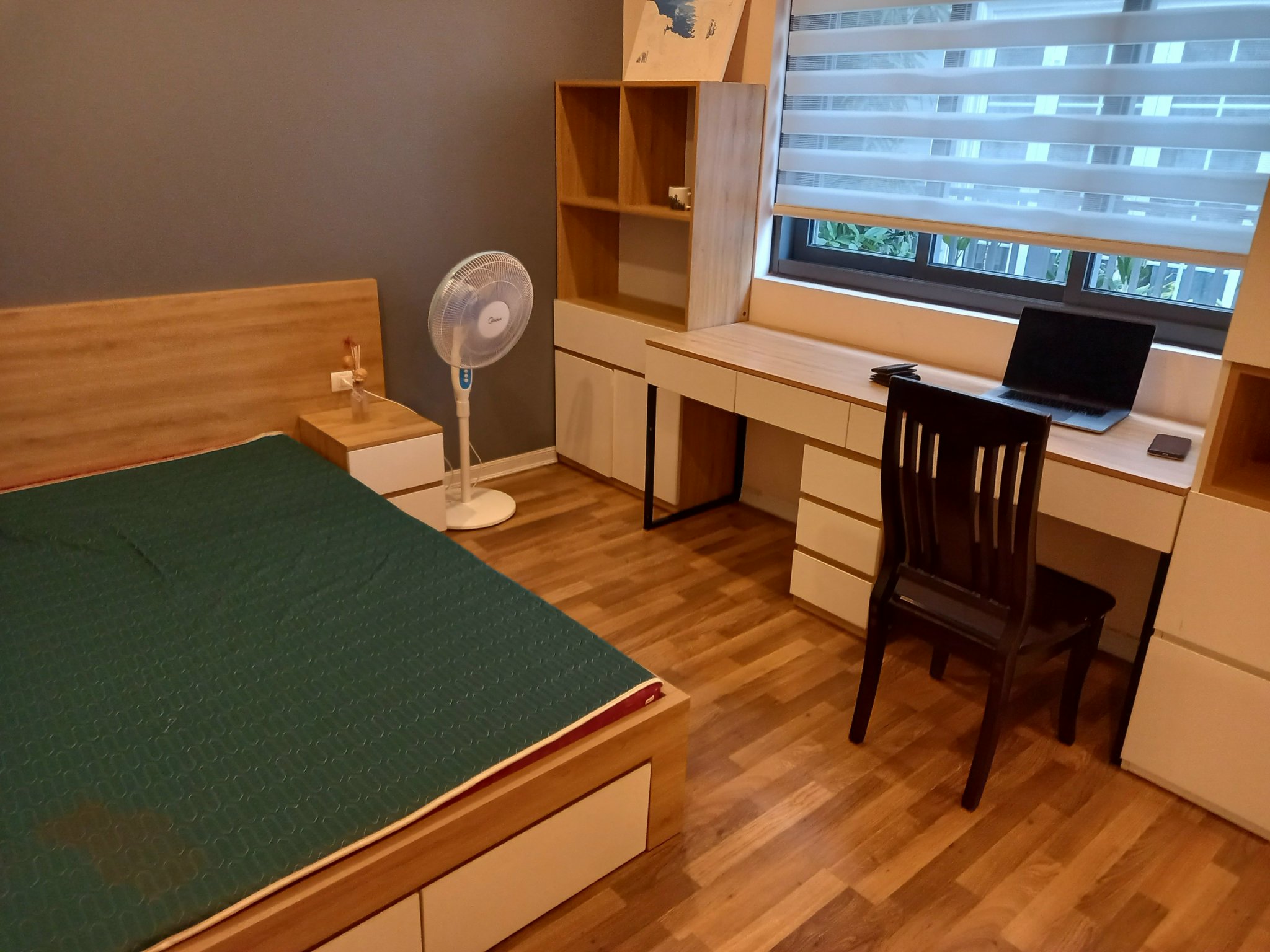 Villa in ecopark with 4 bedrooms , basic furniture 4